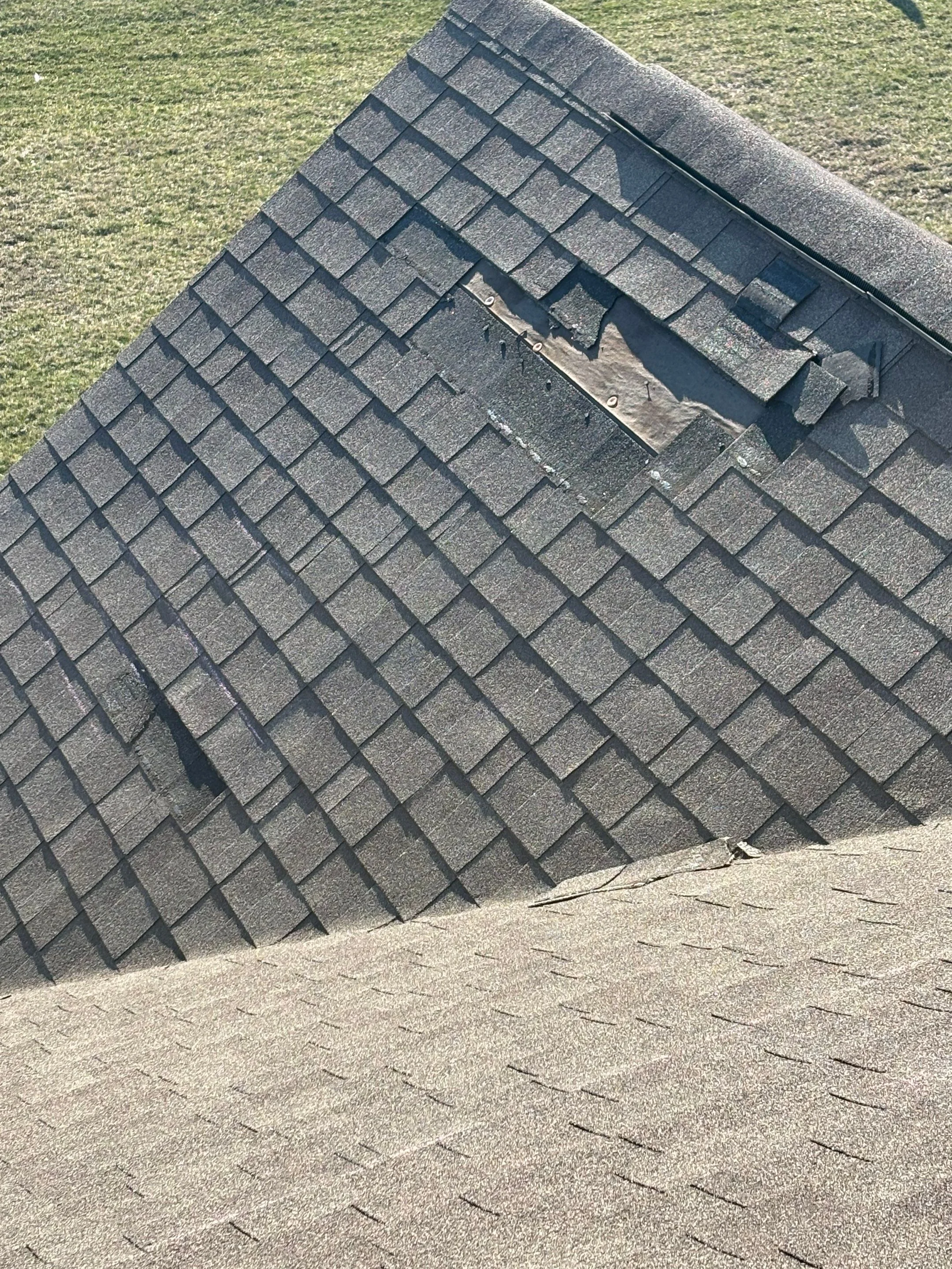 Single-Ply or Built-Up Roof: Which Lasts Longer for Your Scottsburg Building?